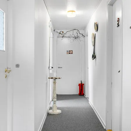 Διαμέρισμα 3 Bedroom Lovely In *