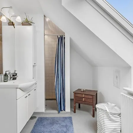 شقة 3 Bedroom Lovely In Engesvang