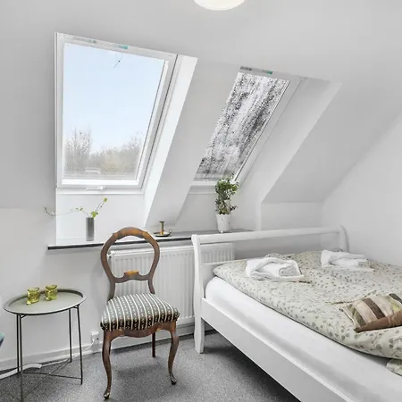 3 Bedroom Lovely In Διαμέρισμα *