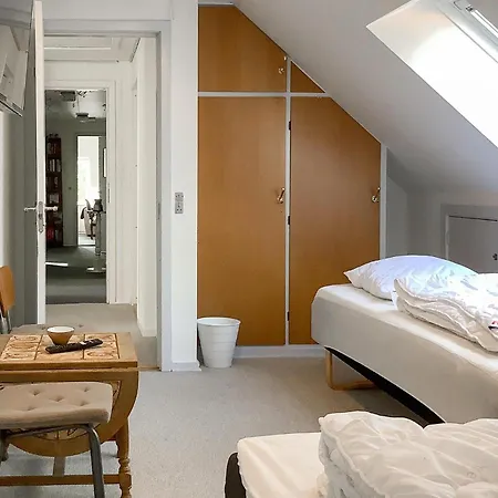 3 Bedroom Lovely In شقة Engesvang