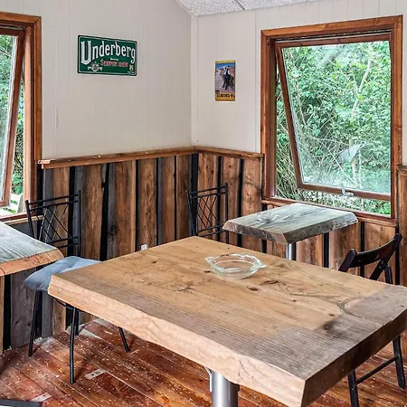 Apartamento 3 Bedroom Lovely In *