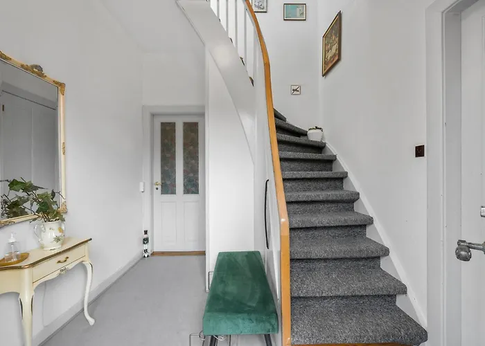 3 Bedroom Lovely In شقة Engesvang