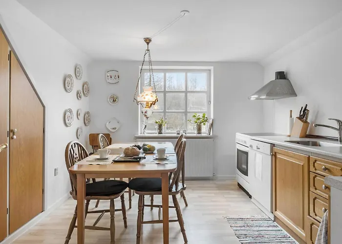 3 Bedroom Lovely In 公寓