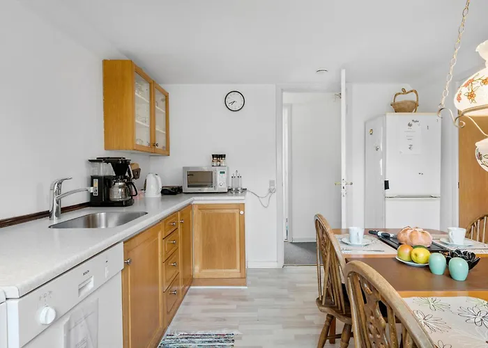 3 Bedroom Lovely In *