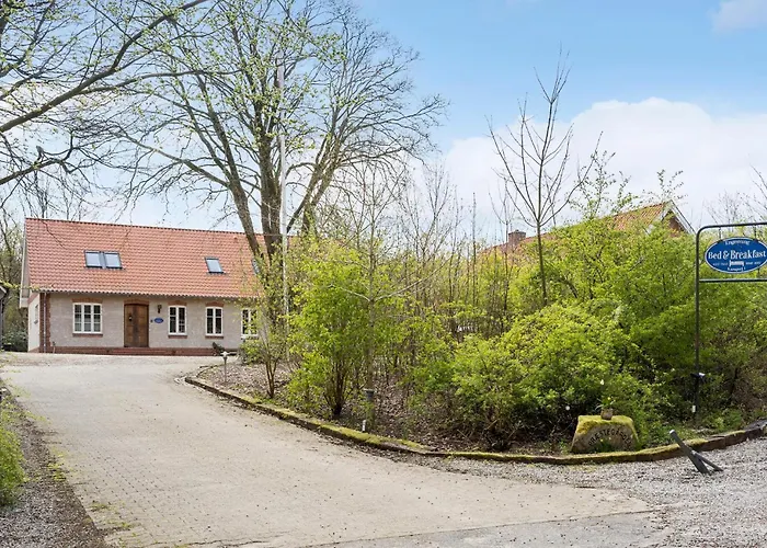 3 Bedroom Lovely In Engesvang